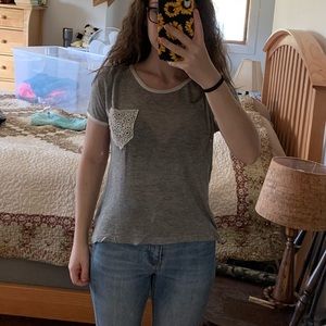 Very cute flowy grey T-shirt with lace pocket